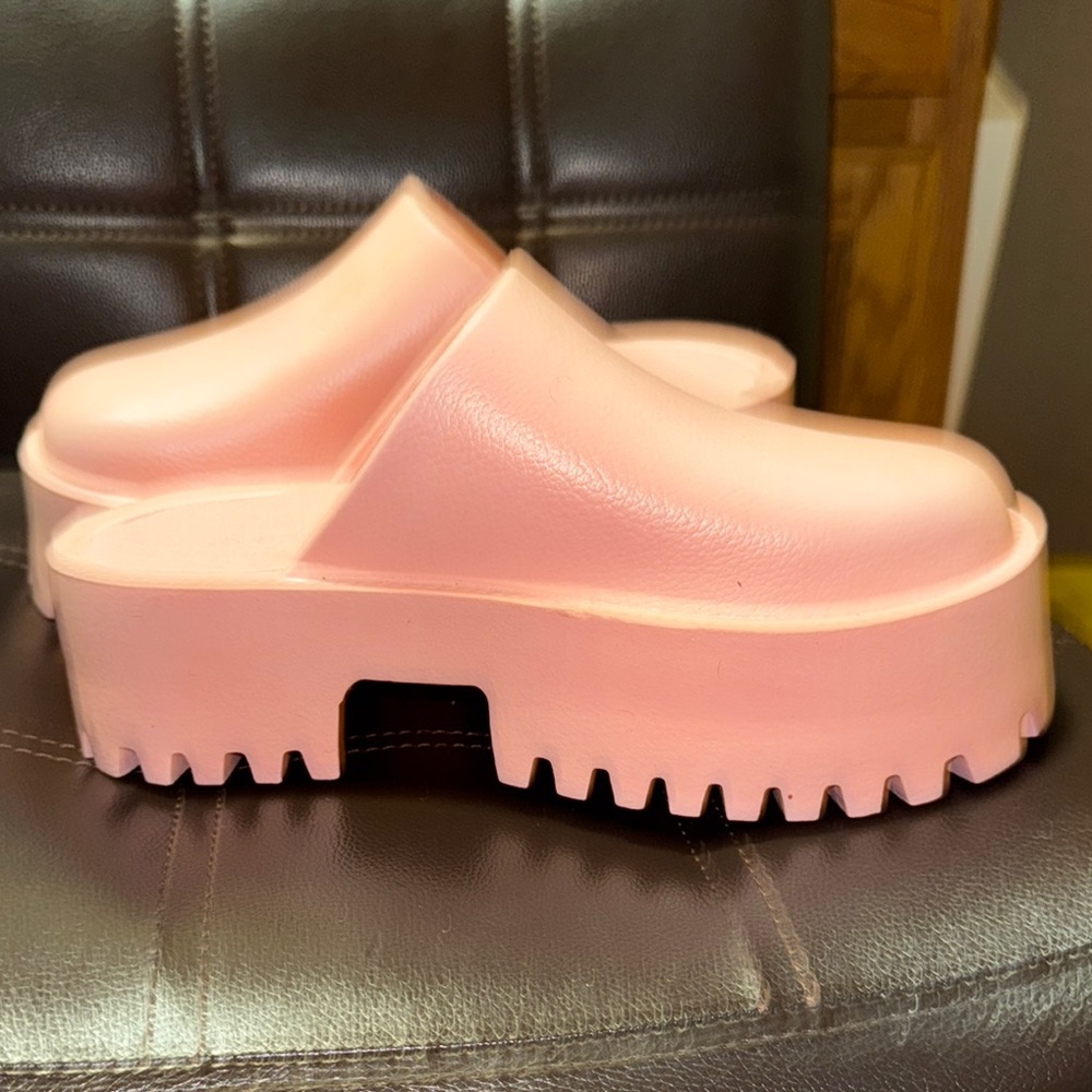 Pink Platform Clogs - Picture 4 of 6